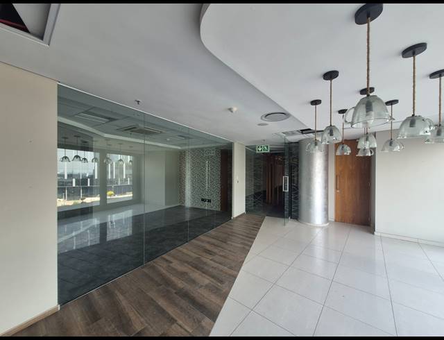 801M² OFFICE TO LET IN SANDTON CENTRAL